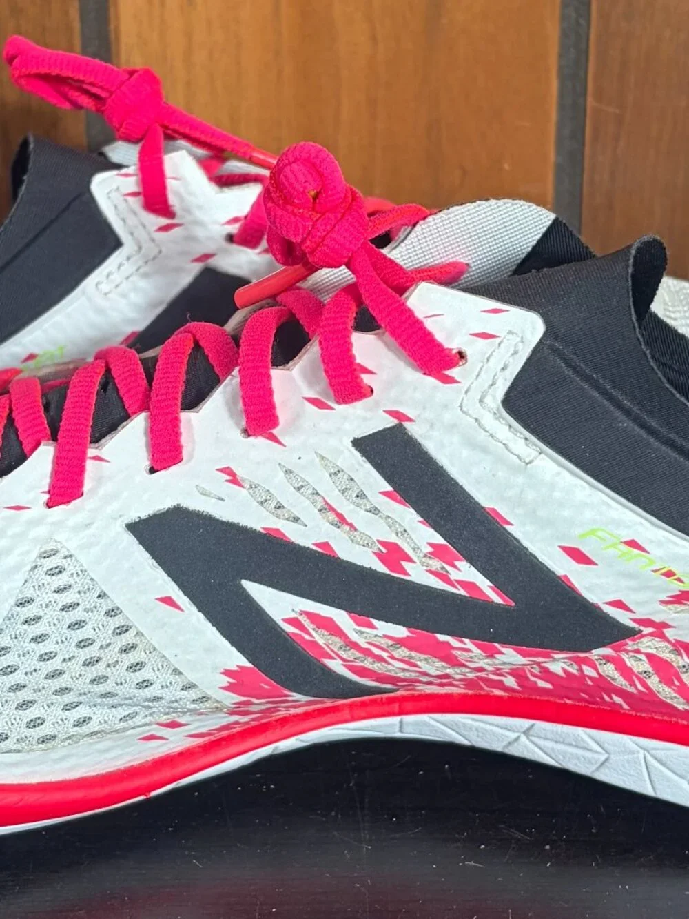 New Balance Womens LD5000 V4 Spike Track Shoes Size 10.5 White Pink NWOT +Tool